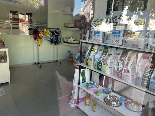 Komombo grooming (Tienda Animales y Peluquería Canina) - El Carpio