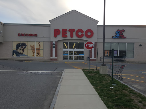 Pet Supply Store «Petco Animal Supplies», reviews and photos, 205 Washington St #11, Hudson, MA 01749, USA