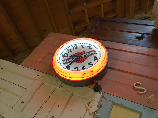 Clothing Store «E Street Denim Co Inc», reviews and photos, 1876 1st St, Highland Park, IL 60035, USA