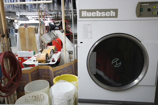 Dry Cleaner «Deluxe Cleaners», reviews and photos, 1406 Eldridge Pkwy S, Houston, TX 77077, USA