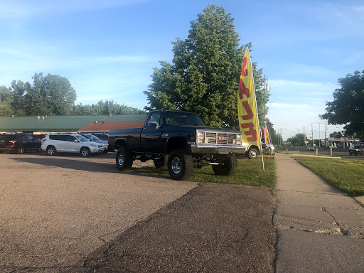Used Car Dealer «Fenton Fine Used Cars LLC», reviews and photos, 1538 N Leroy St, Fenton, MI 48430, USA
