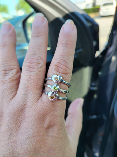 Jewelry Store «James Avery Jewelry», reviews and photos, 5315-A Farm to Market 1960 Rd W, Houston, TX 77069, USA