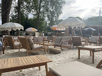 Atmosphère du Restaurant méditerranéen La Beach Paris Restaurant & plage privée à Paris - n°18