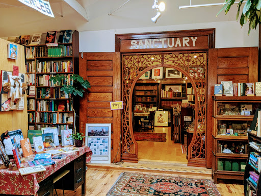 Used Book Store «Loganberry Books», reviews and photos, 13015 Larchmere Blvd, Cleveland, OH 44120, USA