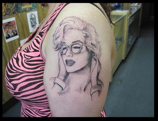 Tattoo Shop «Tattoo the Future», reviews and photos, 1236 E Empire St, Bloomington, IL 61701, USA