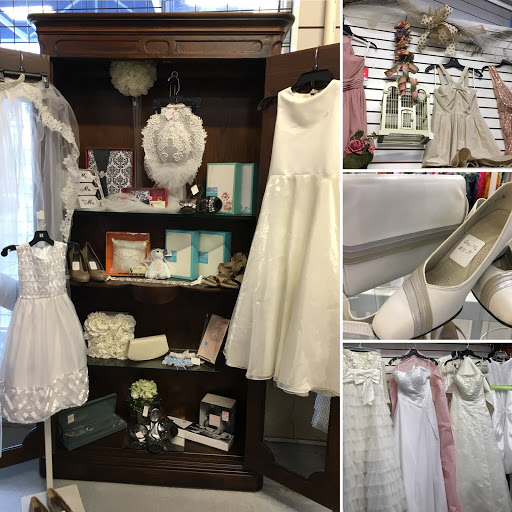 Thrift Store «Second Impressions Upscale Thrift Store», reviews and photos, 3750 S Westnedge Ave, Kalamazoo, MI 49008, USA