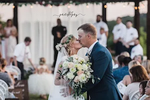 White Barn Events | Tulsa Wedding Venues image
