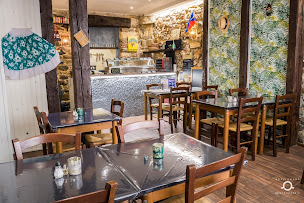 Photo n°21 de Goût A Lu (Réunionnais) à Toulon ()