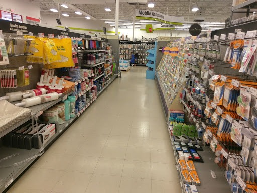 Office Supply Store «Staples», reviews and photos, 250 E Sepulveda Blvd, Carson, CA 90745, USA