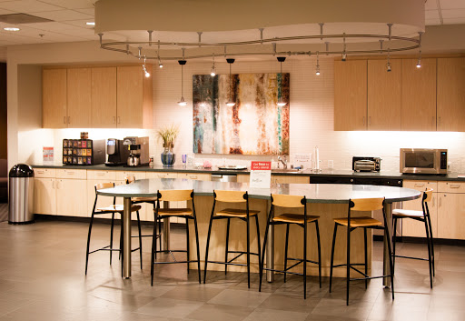 Bankruptcy Attorney «Liviakis Law Firm», reviews and photos