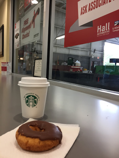 Car Dealer «Hall Nissan Virginia Beach», reviews and photos, 3757 Bonney Rd, Virginia Beach, VA 23452, USA