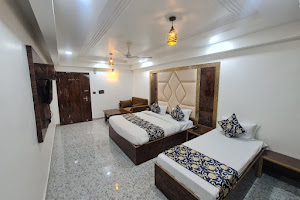 Hotel Vrindavan Palace image