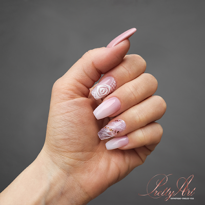 Pretty Art (Esthétique - Ongles - Cils) à Toulouse