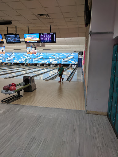 Bowling Alley «Al-Mar Lanes», reviews and photos, 1010 N Main St, Bowling Green, OH 43402, USA
