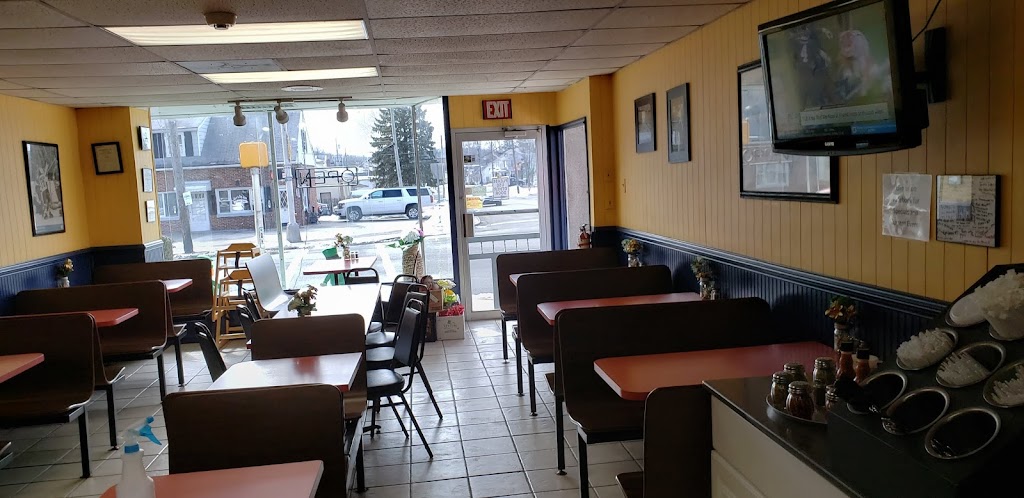 Lovey's Pizza & Grill 07950