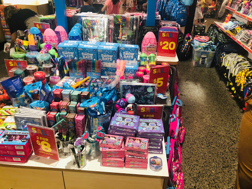 Smiggle Canberra DFO
