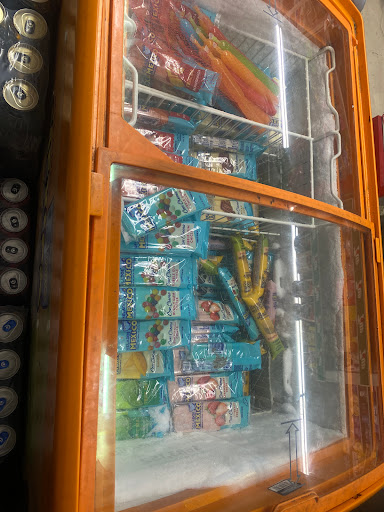 Grocery Store «Parkview Market», reviews and photos, 515 S Cardinal Ave, Stockton, CA 95215, USA