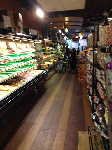 Grocery Store «Chestnut Grocery», reviews and photos, 700 Myrtle Ave, Brooklyn, NY 11205, USA