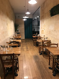 Atmosphère du Restaurant végétarien La Cuisine d'Hélène à Bordeaux - n°5