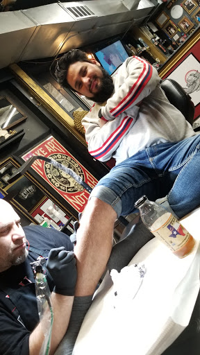 Tattoo Shop «Dallas Tattoo & Arts Company», reviews and photos, 2712 Live Oak St, Dallas, TX 75204, USA