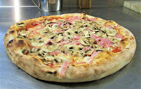 Pizza du Pizzeria Pizza Carina à Eaunes - n°19