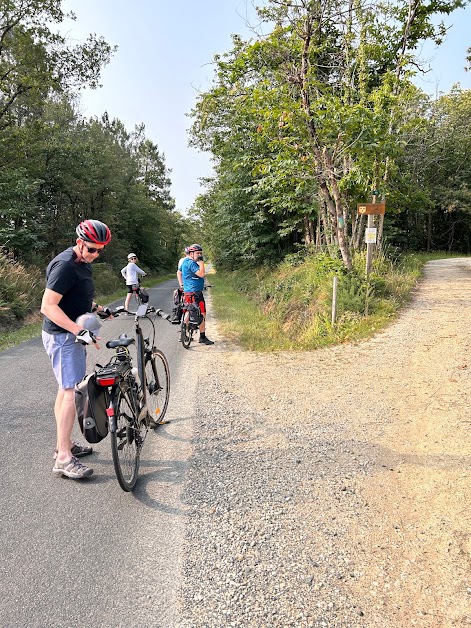 Loire Life Cycling Holidays Noyant-Villages