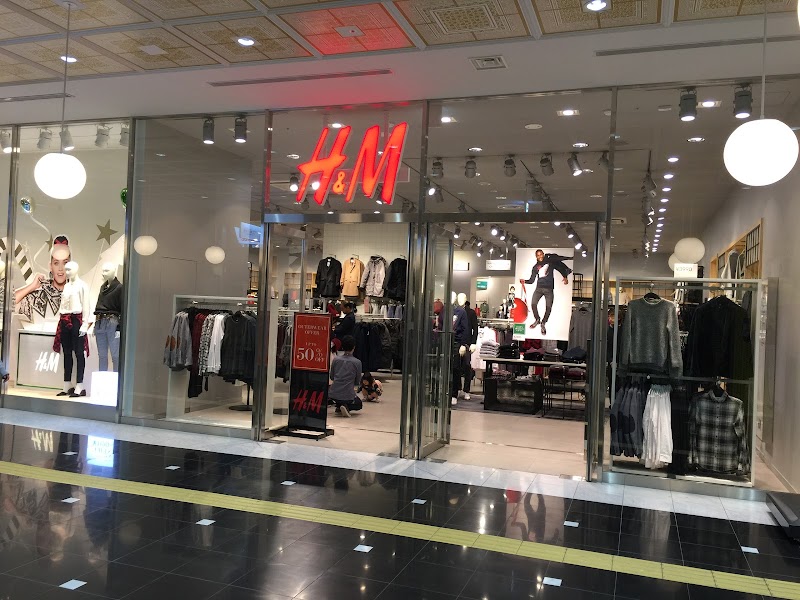 H&M アミュプラザおおいた店