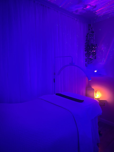 The Skin Bar by Hanna Register