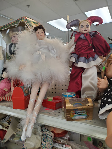 Thrift Store «Simply Thrifty Thrift Store», reviews and photos, 390 NJ-57, Washington, NJ 07882, USA