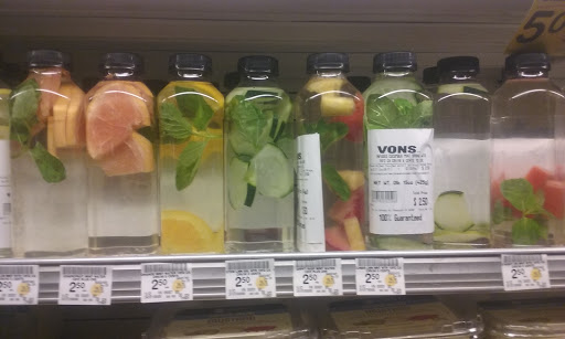 Grocery Store «Vons», reviews and photos, 5610 Lake Isabella Blvd, Lake Isabella, CA 93240, USA