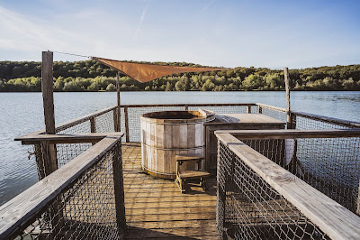 Cabanes des Grands Lacs à Chassey-lès-Montbozon