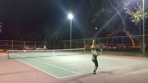 Tennis court Pasadena