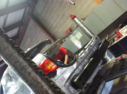 Towing Service «B & B Auto Center», reviews and photos, 2309 N Ringwood Rd, McHenry, IL 60050, USA