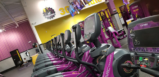 Gym «Planet Fitness», reviews and photos, 404 E Six Forks Rd, Raleigh, NC 27609, USA