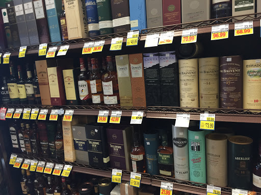 Liquor Store Â«QFC Liquor StoreÂ», reviews and photos, 2756 NE 45th St