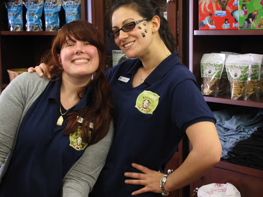 Pet Store «Pet Pantry Warehouse», reviews and photos, 290 Railroad Ave, Greenwich, CT 06830, USA