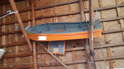 American Restaurant «Paradise Tiki Hut Restaurant and Bar», reviews and photos, 1502 Miramar St, Cape Coral, FL 33904, USA