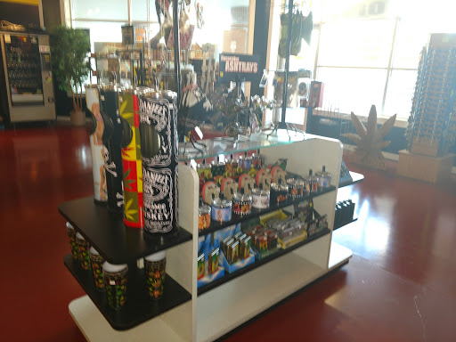 Gift Shop «Deuces Wild Smoke Shop LLC», reviews and photos, 3140 Heights Ravenna Rd, Muskegon, MI 49444, USA