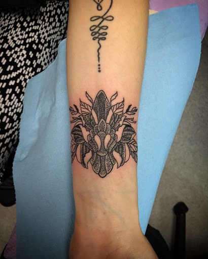 Tattoo Shop «Black Eagle Tattoo», reviews and photos, 5044 S Yakima Ave A, Tacoma, WA 98408, USA