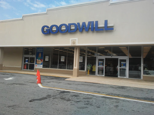 Donations Center «Goodwill of North Georgia: Lilburn Store and Donation Center», reviews and photos