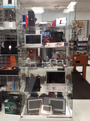 Pawn Shop «Uptown Exchange», reviews and photos, 1279 S Old US Hwy 23, Brighton, MI 48114, USA