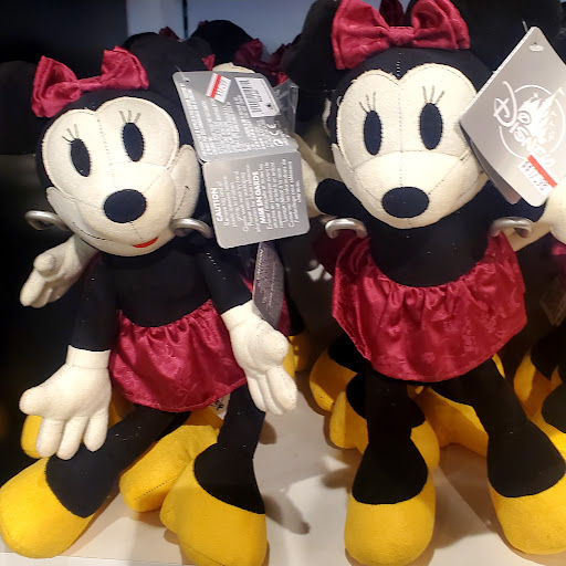 Toy Store «Disney Store», reviews and photos, 400 Premium Outlets Dr, Monroe, OH 45050, USA