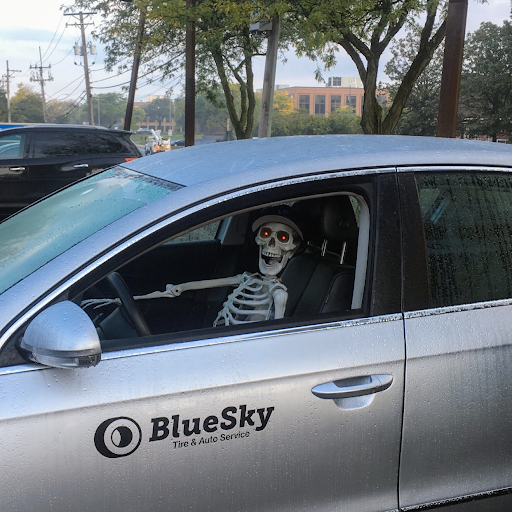 Auto Repair Shop «Personalized Auto Care», reviews and photos, 2200 Waukegan Rd, Glenview, IL 60025, USA