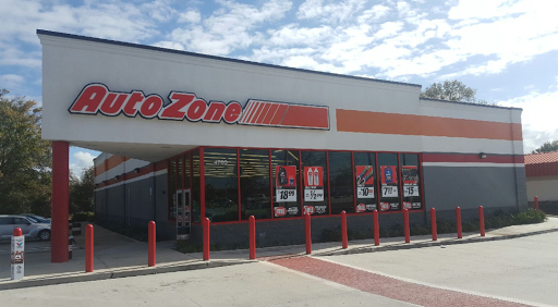 Auto Parts Store «AutoZone», reviews and photos, 590 W Army Trail Rd, Carol Stream, IL 60188, USA