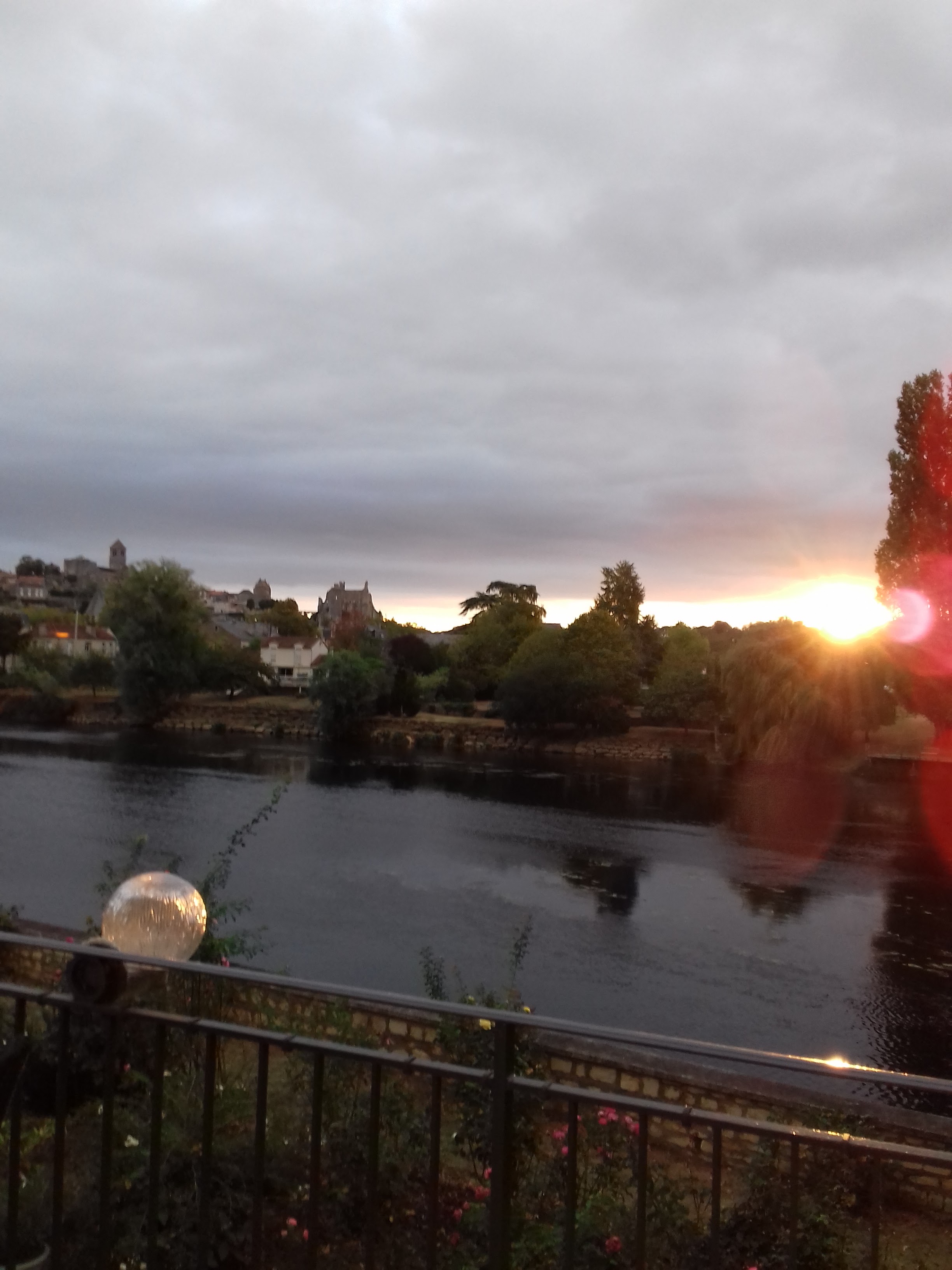 Photo n° 1 de l'avis de françoise.a fait le 08/10/2019 à 12:30