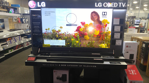 Electronics Store «Best Buy», reviews and photos, 2300 S Christopher Columbus Blvd, Philadelphia, PA 19148, USA