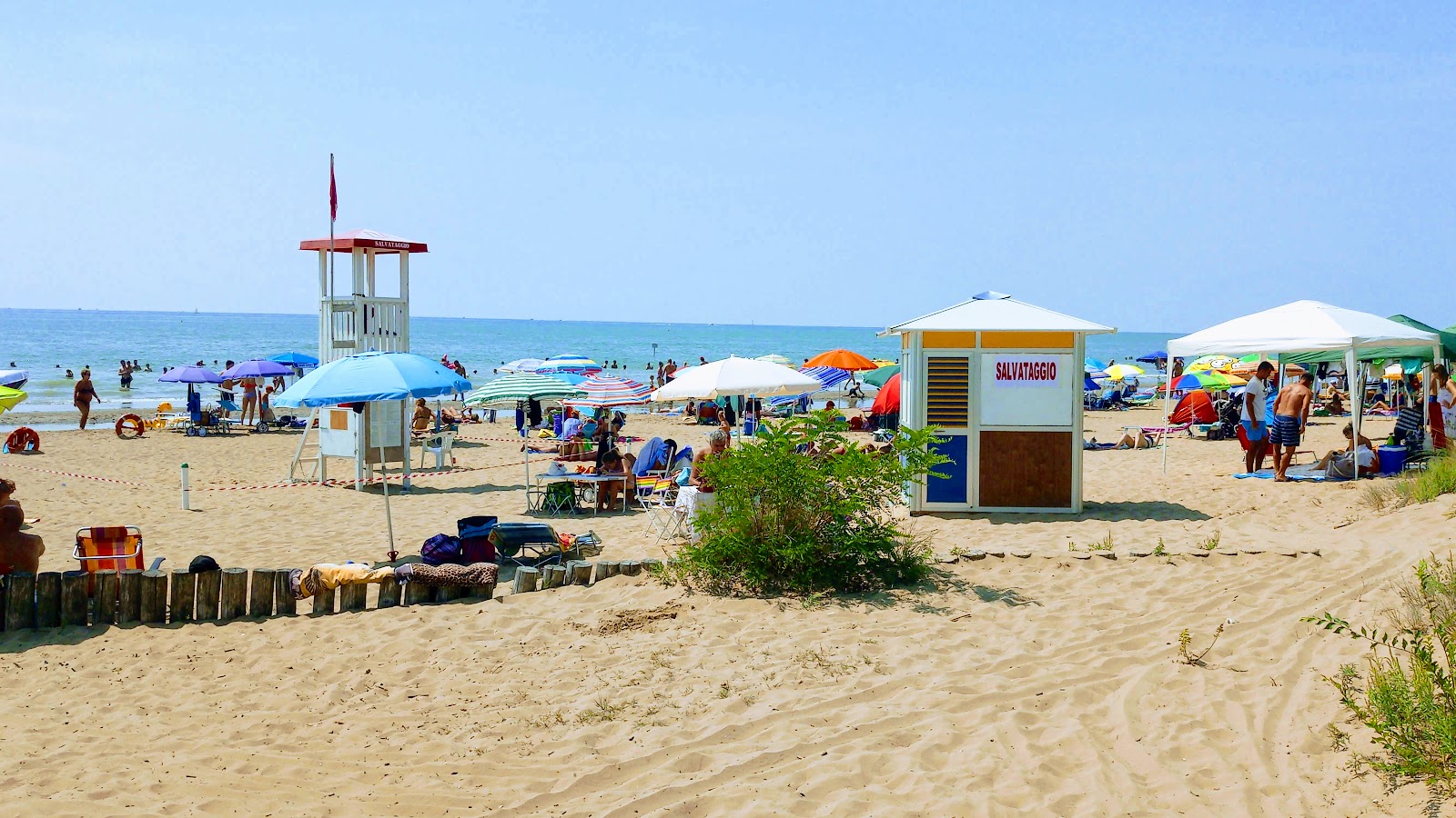 Photo of Brussa beach with partly clean level of cleanliness