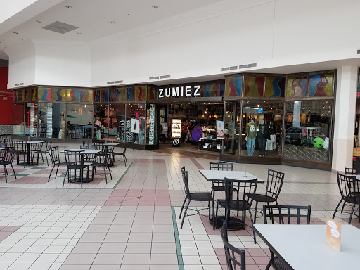 Clothing Store «Zumiez», reviews and photos, 3065 NY-50, Saratoga Springs, NY 12866, USA