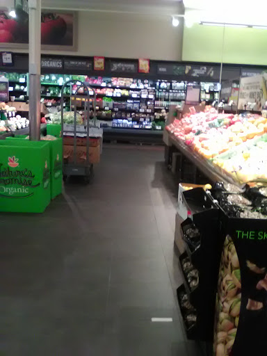 Grocery Store «Stop & Shop», reviews and photos, 105 Alewife Brook Pkwy, Somerville, MA 02144, USA