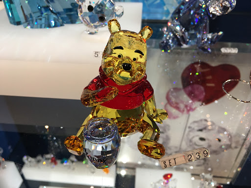 Jewelry Store «Swarovski Houston Galleria», reviews and photos, 5085 Westheimer Rd B3703, Houston, TX 77056, USA